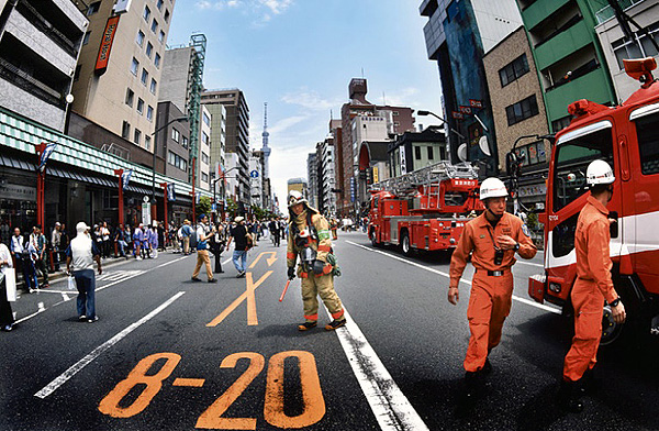 全日本写真展2019 入選 「三社祭緊急出動」 姉歯 章